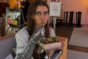 Jerry Heil вместе с alyona alyona суммарно от зрителей и от профессионального жюри получили 453 балла