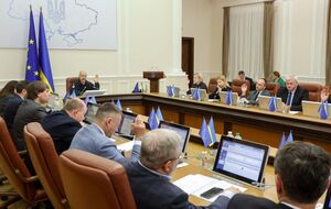 С помощью повышения налогов Кабмин намерен получить ресурсы для армии