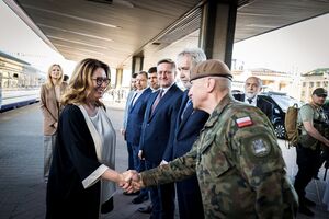 В Киеве Малгожата Кидава-Блонская выступит в Верховной Раде и встретится с ее председателем Русланом Стефанчуком