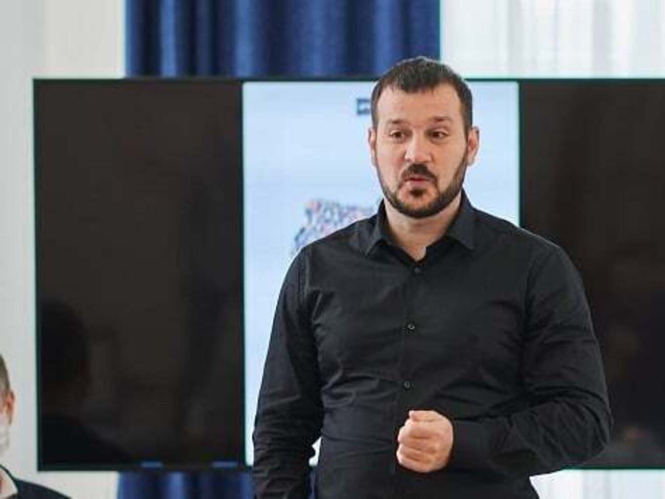 Успешный переговорный процесс практически невозможен. Единственный реальный сценарий на сегодня – исчерпание сторонами своих сил и фиксация линии на поле боя