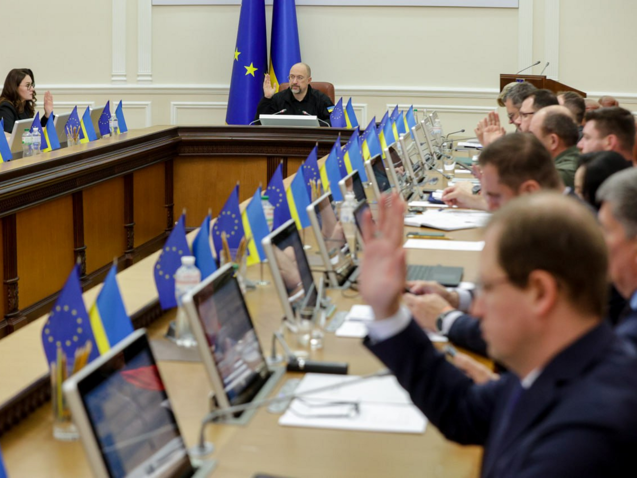 Пріоритетне енергозабезпечення матимуть об'єкти критичної інфраструктури, лікарні, військові підприємства й підприємства, які виконують мобілізаційні завдання, зазначив Шмигаль
