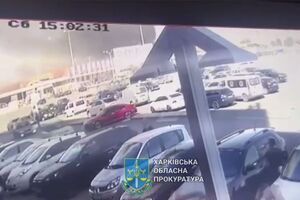 У прокуратурі повідомляли, що окупанти вдарили по "Епіцентру" двома УМПБ Д30-СН