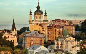 На Андреевском спуске в День Киева проводятся вернисажи