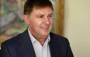 "Борьба" с карточными расчетами – это когда вокруг бегает стадо слонов, вытаптывая твой огород, а ты борешься с мышами в сарае