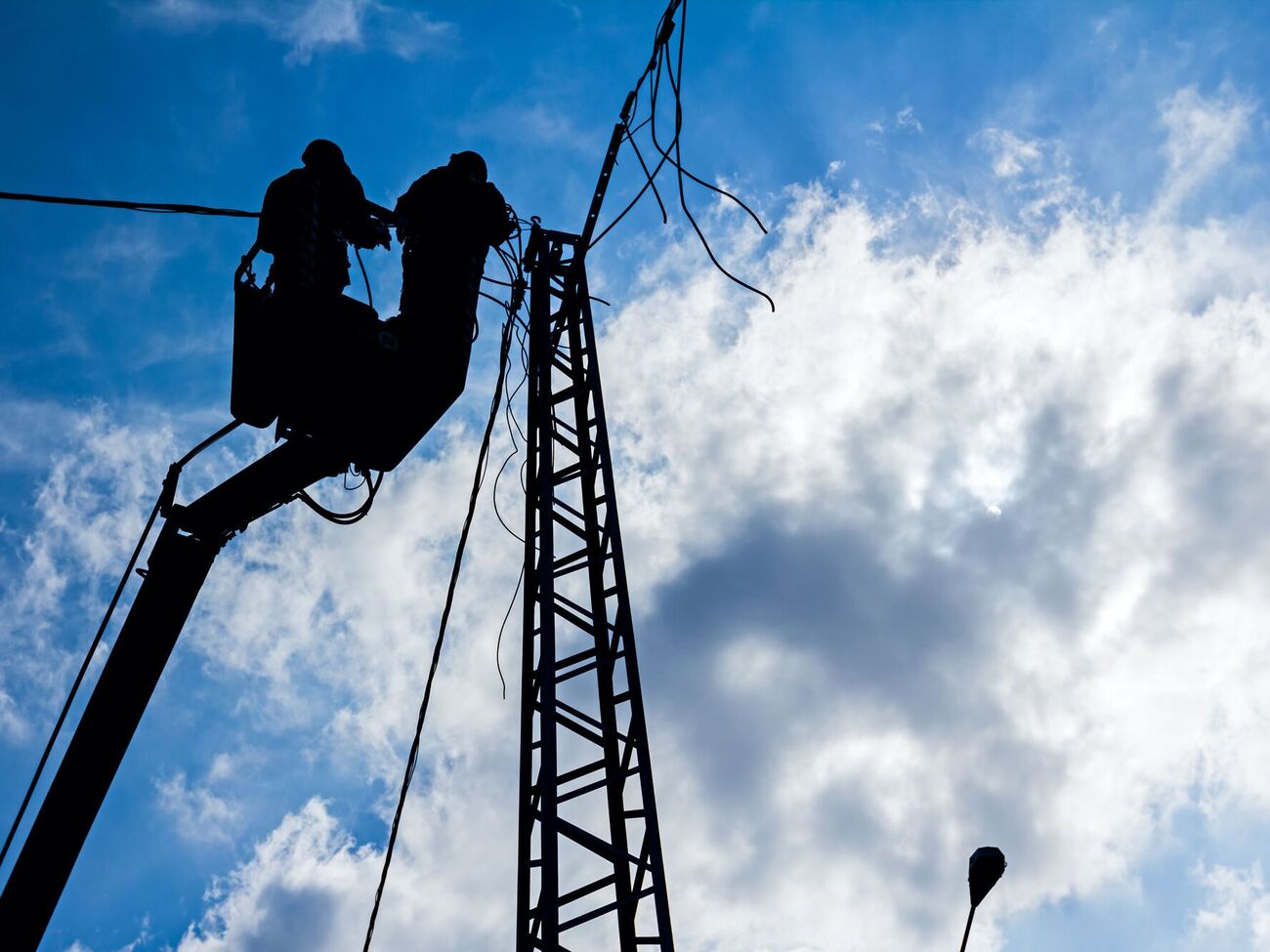 За словами виконавчого директора ДТЕК, ця ситуація триватиме, доки Україна не відновить власної генерації