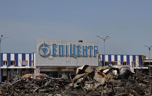 Унаслідок авіаудару РФ по "Епіцентру" в Харкові загинуло 16 людей, зазначали в ОВА