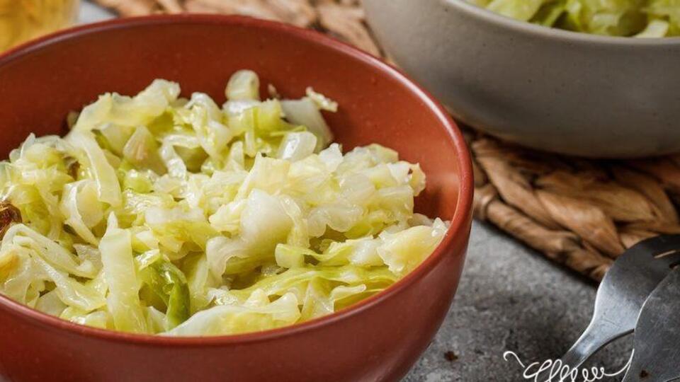 Тушить капусту нужно 20 минут