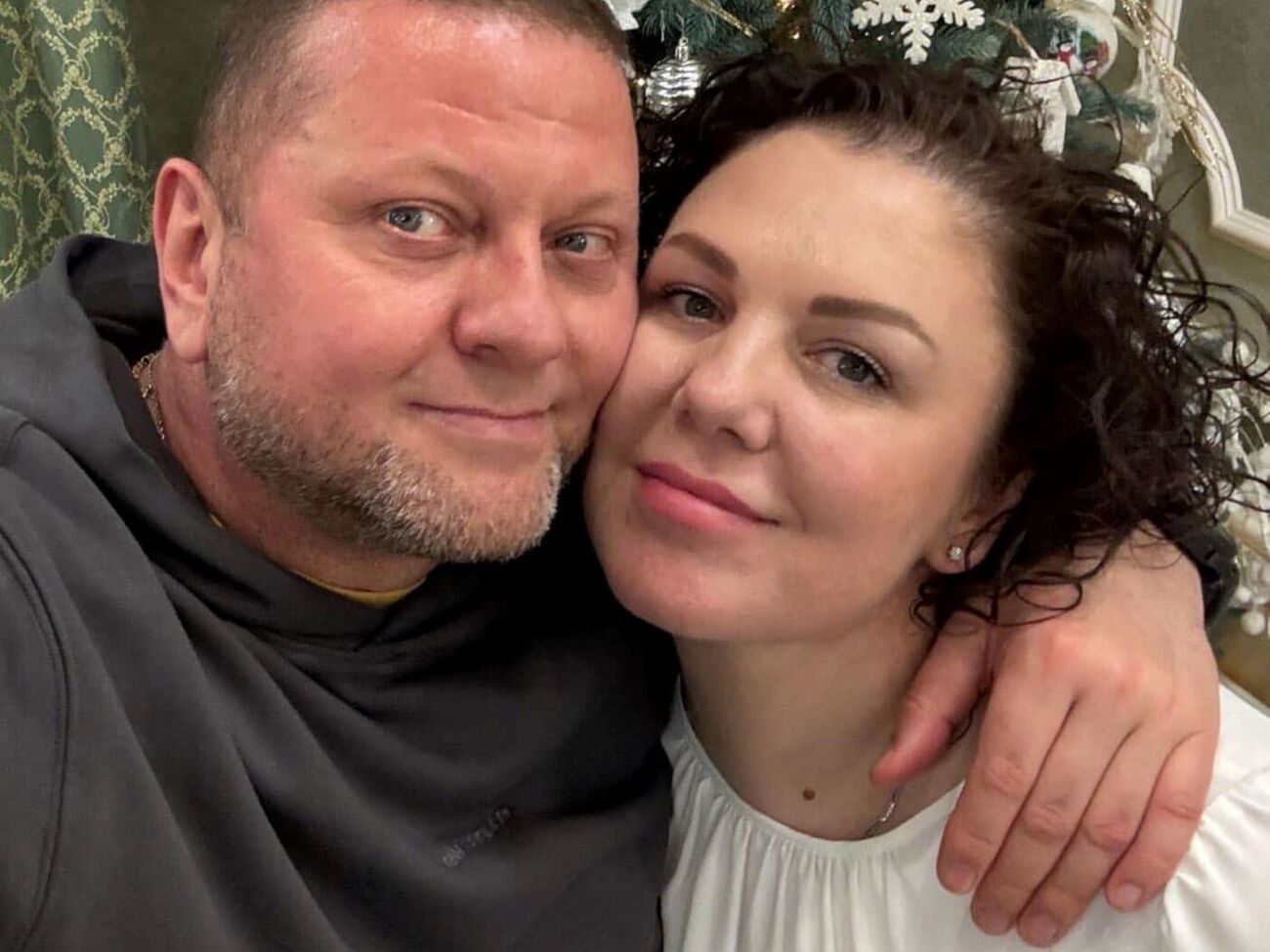 У Валерія й Олени Залужних є дві дорослі доньки