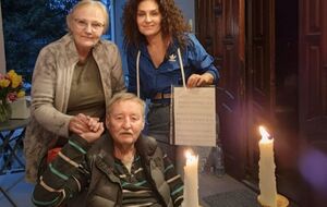 Супруга композитора отметила, что решение Ковальчук поднять ноты к песне "Моя Україна" было спонтанным