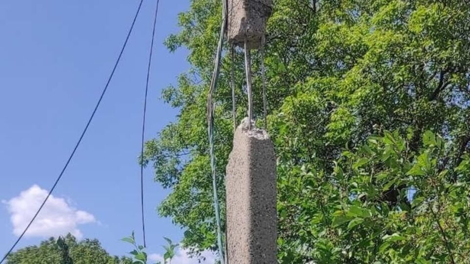 За первые четыре месяца 2024 года энергетики ДТЭК Рината Ахметова вернули свет 2,2 млн семей, которые были без электроэнергии из-за вражеских обстрелов