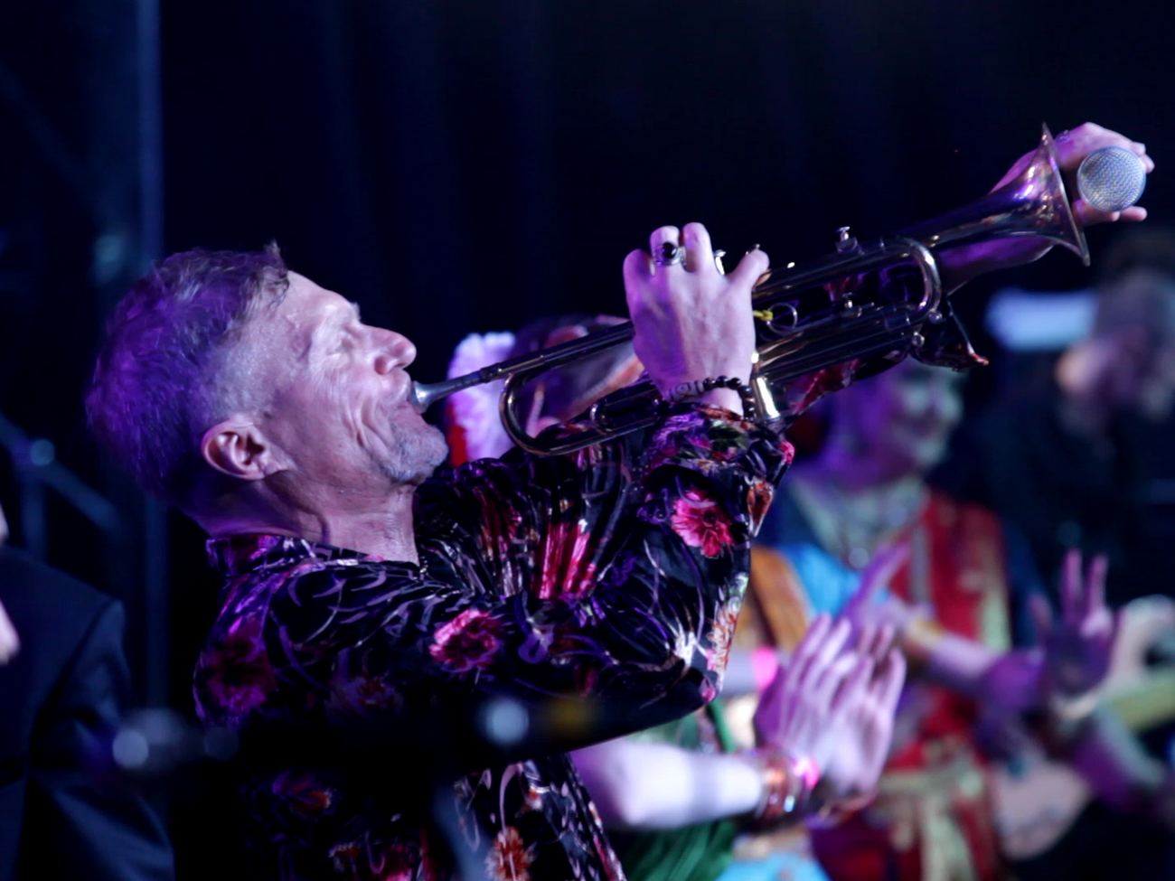 Олег Скрипка родился 24 мая 1964 года