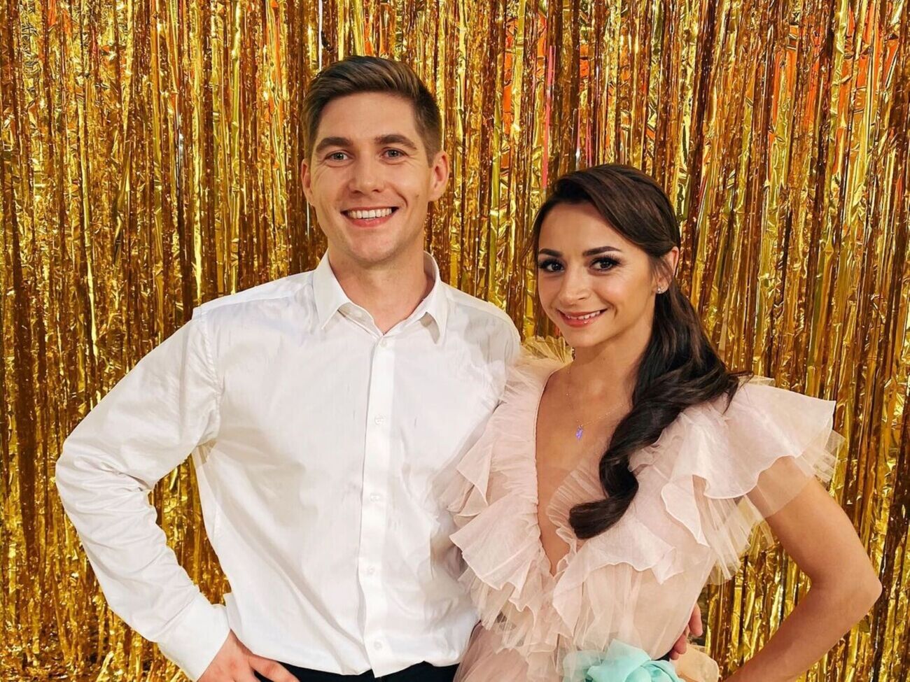 Гвоздева и Остапчук осенью 2019 года принимали участие в шестом проекте шоу "Танцы со звездами"