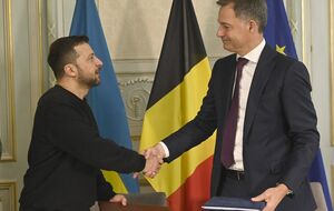 Зеленский и де Кроо 28 мая в Брюсселе подписали соглашение между Украиной и Бельгией о гарантиях безопасности