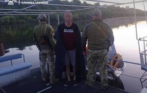 Замість дівчини на березі річки громадянина Молдови зустріли українські прикордонники