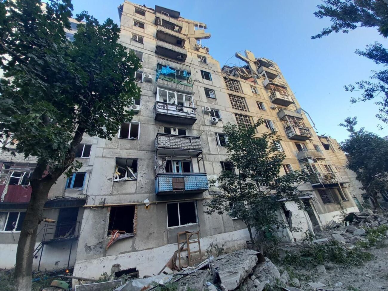 Вражеский удар пришелся на жилые и административное здания