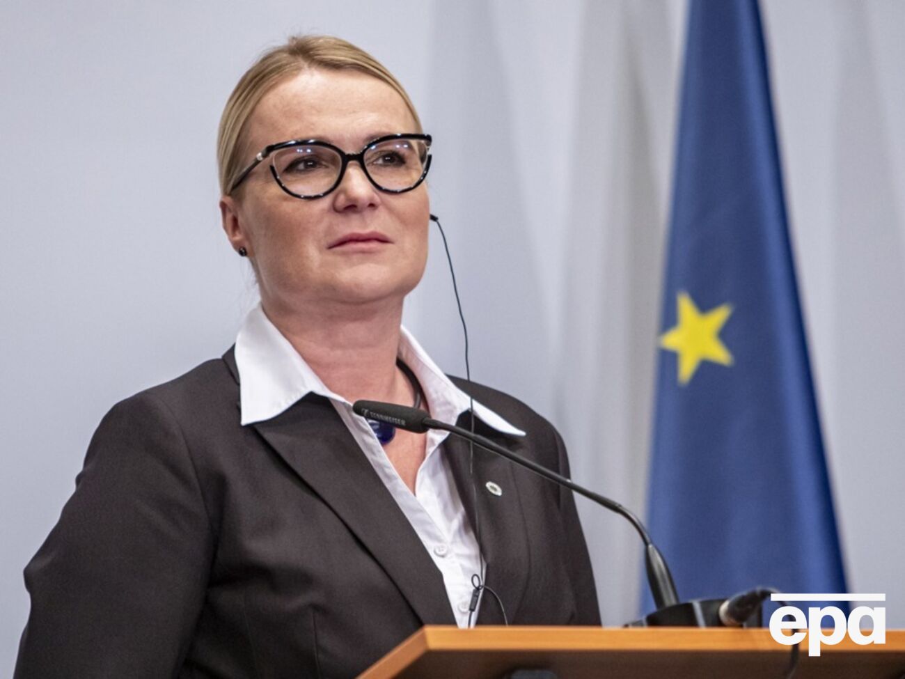 Чернохова попередила, що Чехія не може купувати боєприпаси в борг