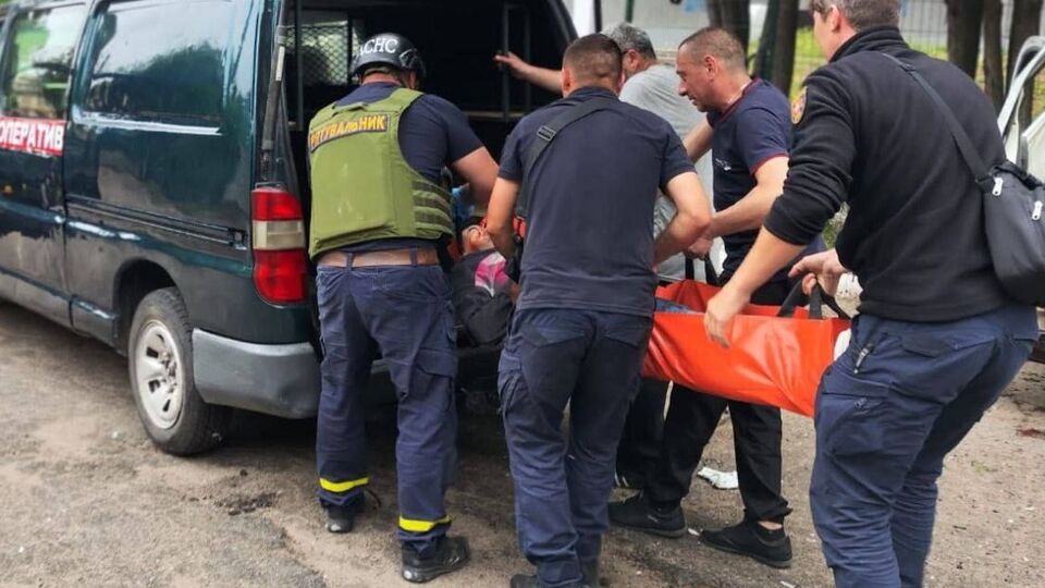 Нікополь зазнає постійних обстрілів РФ