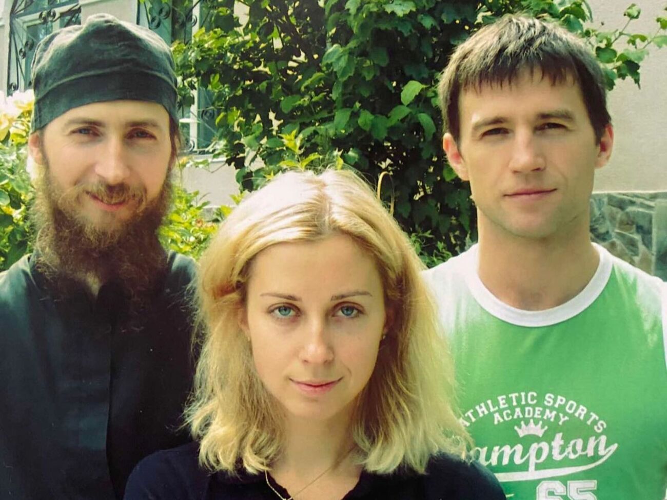 По словам певицы, братья приезжают к ней в гости