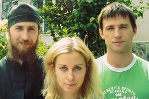 По словам певицы, братья приезжают к ней в гости