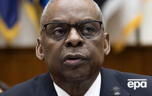 Россияне находятся на базе в Нигере в отдельном комплексе и не имеют доступа к американским силам и оборудованию, подчеркнул Остин