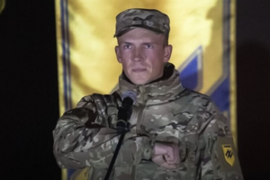 Бойцы "Азова" нуждаются в современном западном вооружении. Но сайт президента Украины дважды отклонил петицию