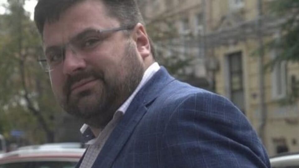 Наумова оголосили в міжнародний розшук. За даними ЗМІ, Сербія відмовилася його екстрадувати