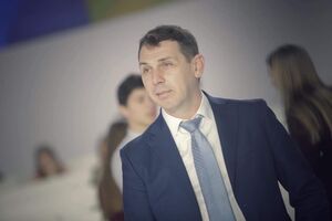 СБУ саджає Путіна на болючий шпагат. Через удари по НПЗ Кремль змушений обирати: зберігати ціни на бензин чи експортувати його, щоб мати гроші на фронт