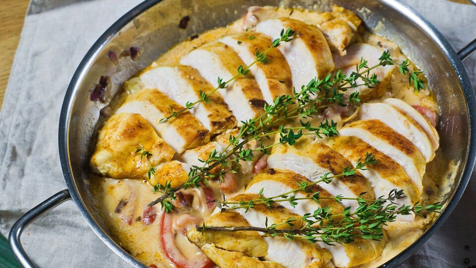 Куриное филе нужно размягчить перед приготовлением