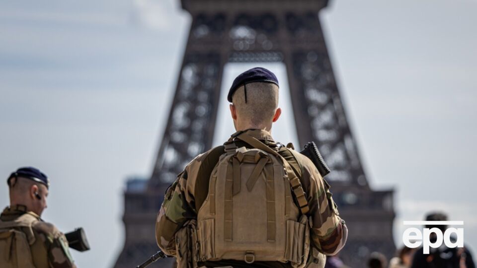 Франция готовится отправить в Украину военных инструкторов