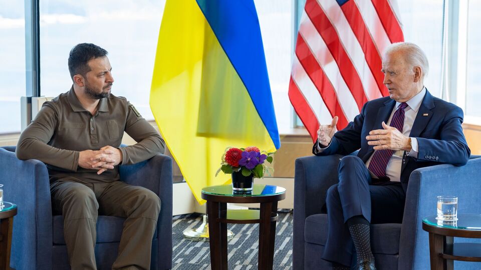 Зеленський і Байден відвідають саміт "Великої сімки" в Італії, який відбудеться 13–15 червня