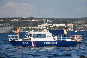 У ніч на 30 травня морські дрони України влучили в чотири катери КС-701 окупантів у Криму