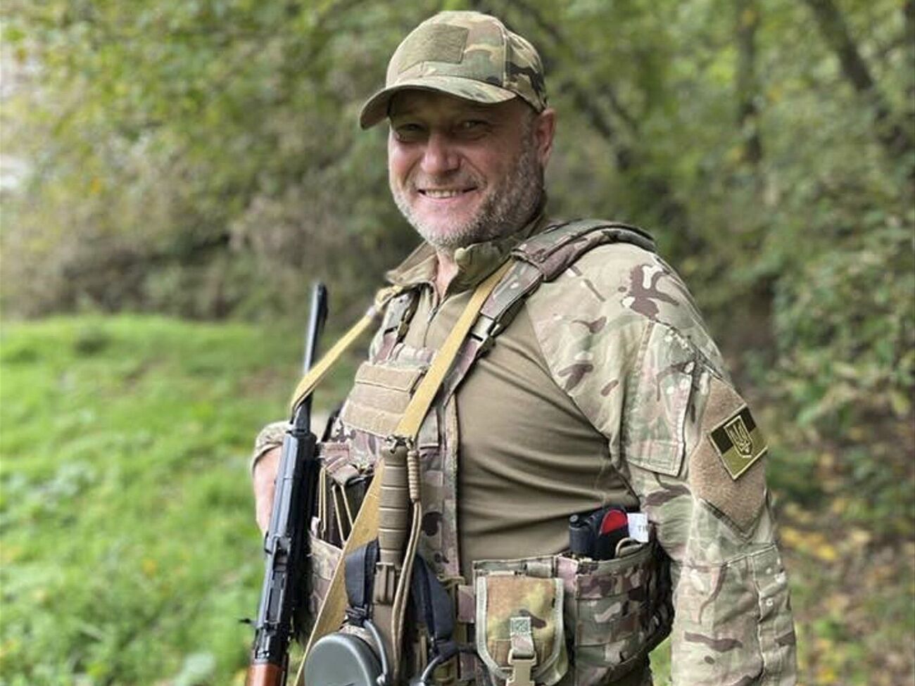 Коли люди рвуть одне одному горлянки за своїх "месій" – це гидко і дико. Ворог – не Порошенко, не Зеленський, а Путін зі своєю сатанинською клікою