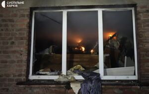 Оккупанты попали ракетами в пятиэтажку в Харькове, есть погибшие и десятки пострадавших