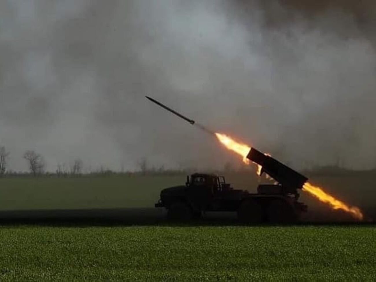 Українські захисники знищили російський "Град" із боєкомплектом