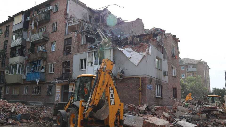 Окупанти завдали удару по житловому будинку вночі