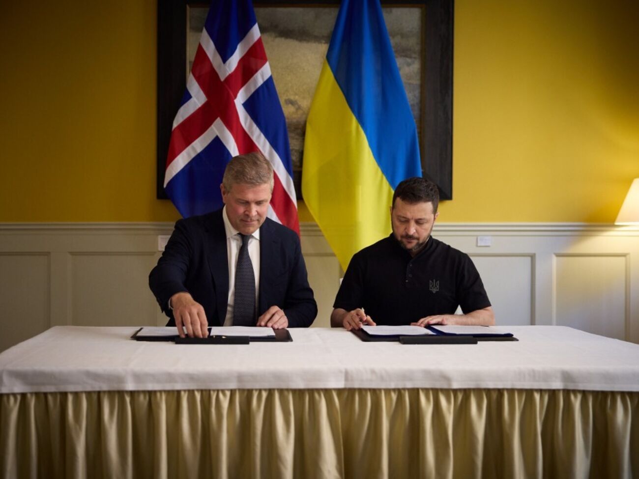 Зеленський і Бенедіктссон підписали угоду щодо гарантій безпеки між Україною й Ісландією