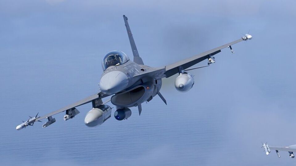 Україна матиме F-16 і деякі – уже цьогоріч, зазначив Зеленський