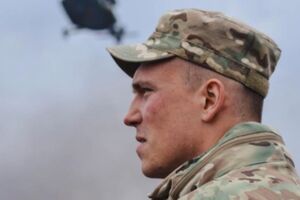 Понад 700 днів азовці знаходяться в нелюдських умовах полону. Їхніх імен не знайти серед тих, кому пощастило отримати свободу, хоча саме вони заслуговують на неї як ніхто