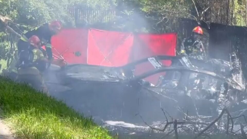 Автомобіль намагалися загасити ще до приїзду пожежників