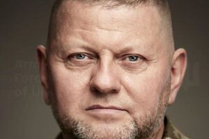 Залужний показав результат свого пострілу із Glock 17