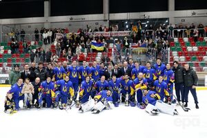 Сборная Украины по хоккею выиграла все пять матчей чемпионата мира в своем дивизионе