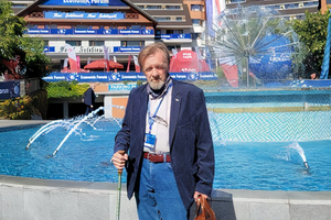 Украину тоже распинали на кресте – огнем и мечом, предательством, забвением, расстрелами, голодоморами и снова огнем и мечом. Но она тоже воскресла. Она уже воскресла