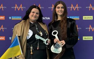 Jerry Heil и alyona alyona: Символом нашей миссии мы выбрали ключ, напоминающий призрачный дом, который ты все еще чувствуешь, но никогда не сможешь вернуться