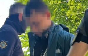 По данным СБУ, фигурантов удалось задержать "на горячем" недалеко от Киева
