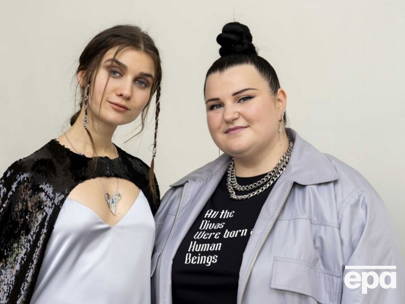 alyona alyona та Jerry Heil виступлять з конкурсною піснею Teresa & Maria в першому півфіналі під п'ятим номером