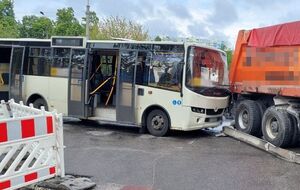 В ДТП пострадали водитель автобуса и шестеро пассажиров