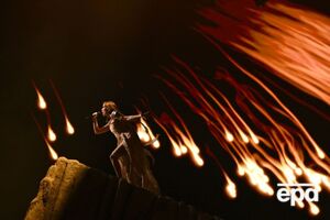 alyona alyona и Jerry Heil исполнили песню Teresa & Maria