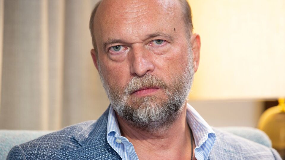 За словами Пугачова, Путіну постачали "молоденьких", але "після 18" років