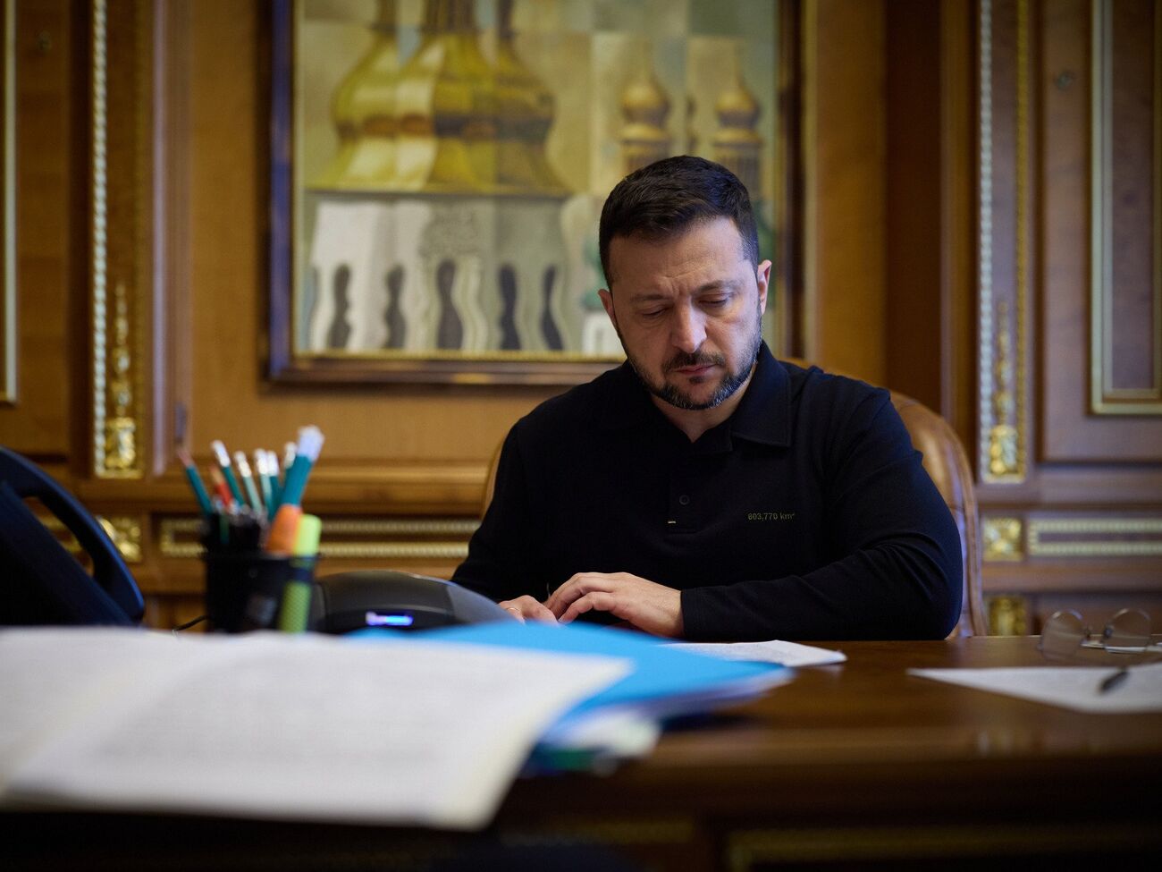 Зеленский 8 мая провел телефонные разговоры с Шольцем и Рютте