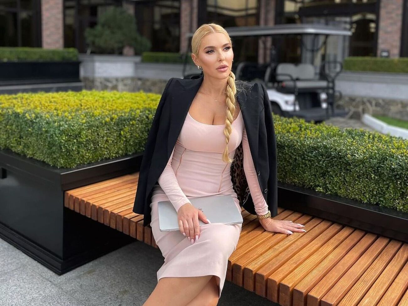 Анна Буткевич не замужем. Она воспитывает 14-летнюю дочь